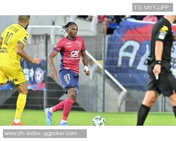 魔笛加盟斯旺西引发热议曼联利物浦争夺德甲前锋国米加入拜仁竞争行列